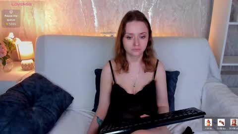 Linda Bella online show from May 8, 1:20 am