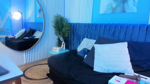 Bella Riviera online show from October 30, 8:10 pm