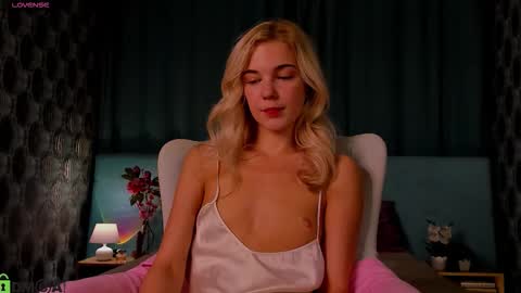 Bella online show from October 7, 12:37 am