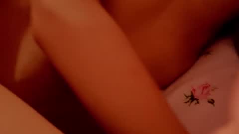 Bella NEW ROOM online show from August 2, 1:52 am
