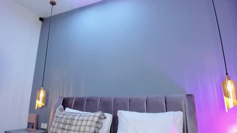  B E L L A   online show from March 9, 9:18 pm