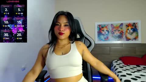 bella_warzon online show from May 24, 2:54 am