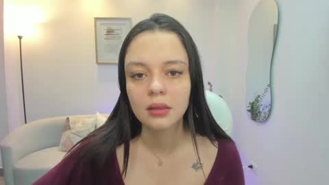  Bella Hadid  online show from February 20, 11:09 am
