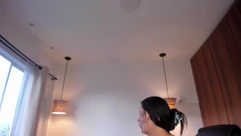  Bella Hadid  online show from September 9, 11:10 am