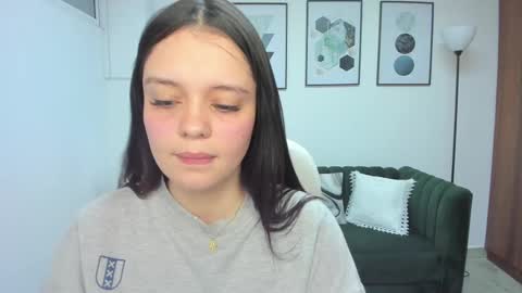  Bella Hadid  online show from February 13, 11:28 am