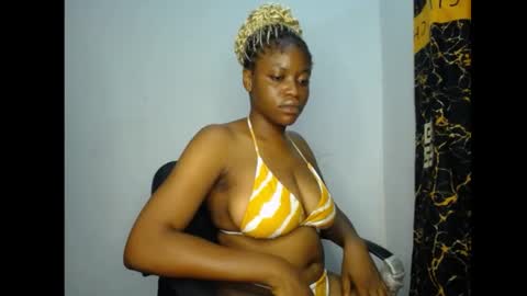 bella online show from April 28, 2:27 am