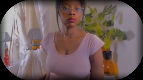 Bellah Blakes-Sarah Scrumptious Lee online show from September 21, 11:20 am