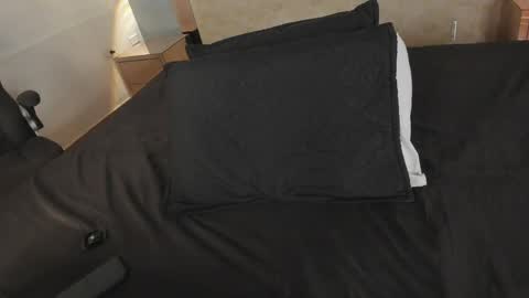 bellaboobs_ online show from May 20, 9:01 pm