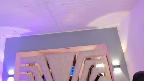 bellaboobs_ online show from May 15, 9:28 pm