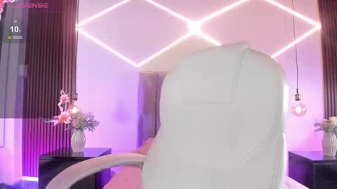 Bella Clair online show from December 4, 3:57 pm