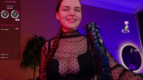 belladevile_ online show from November 9, 7:59 am