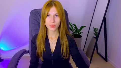 BellaFoxi online show from September 26, 12:03 pm