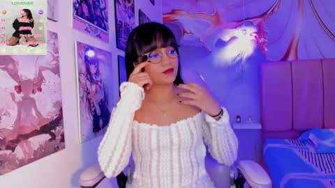 bellagreen_ online show from September 11, 8:09 pm