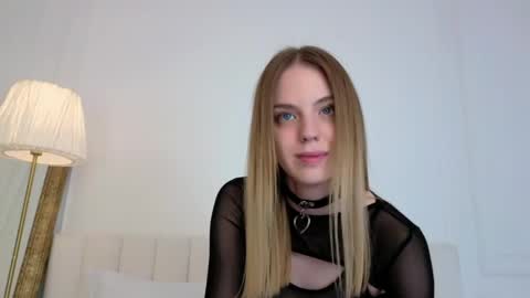 Bella online show from May 20, 1:57 am