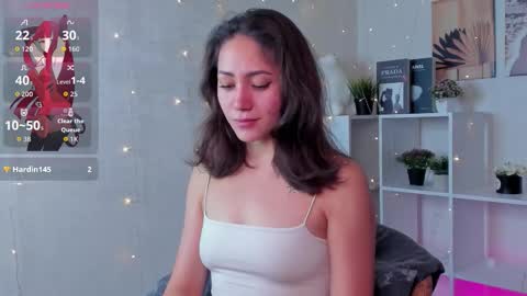bellalovesss online show from September 25, 7:40 am