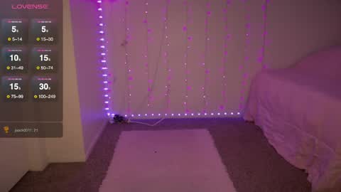 Bella Monroe online show from May 27, 4:31 am