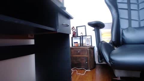 Camille  online show from February 6, 10:10 pm