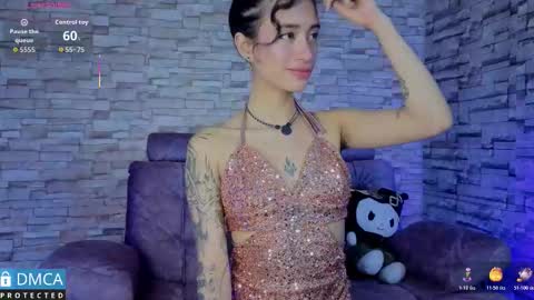   online show from November 18, 7:37 pm