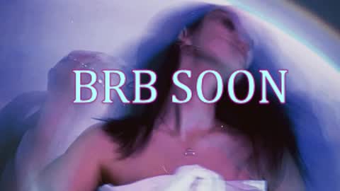 bellaparker_ online show from December 18, 9:14 am