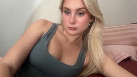 Isabella Ryder online show from May 22, 9:57 pm