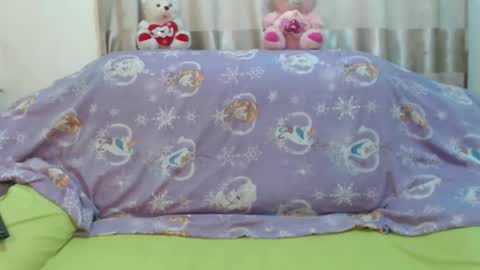 bellatee online show from October 11, 8:30 am