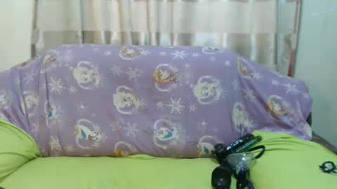 bellatee online show from November 6, 9:04 am