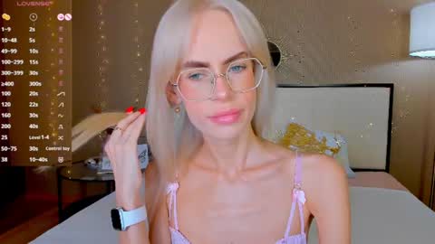 Bella online show from July 1, 1:05 am