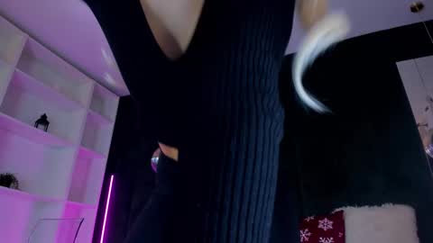 Kim online show from March 2, 5:12 am