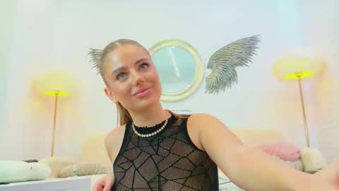 Kim online show from December 17, 7:56 am