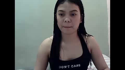 Snapshot of belle_ph chatting on December 5, 6:43 am Belle online show from December 5, 6:43 am