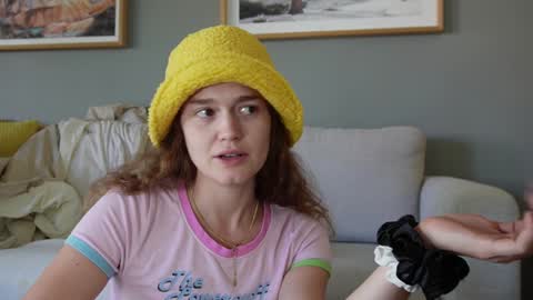 BELLE   online show from January 3, 2:43 am