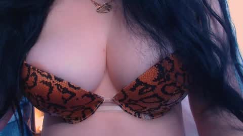 Hello I am kind friendly and cute girl online show from January 11, 9:15 am