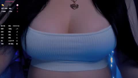 Hello I am kind friendly and cute girl online show from October 18, 11:17 pm