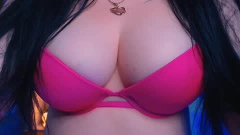 Hello I am kind friendly and cute girl online show from December 12, 11:25 pm