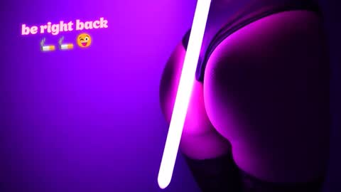 Your Annabelle Wolf  online show from October 5, 7:08 pm