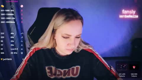 Your Annabelle Wolf  online show from March 11, 6:10 pm