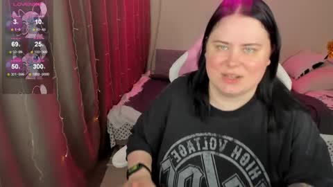 LinaBoo online show from March 28, 10:26 am