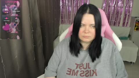 LinaBoo online show from May 13, 7:47 am