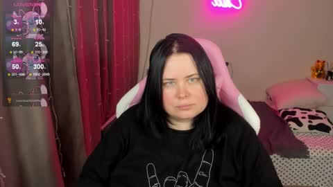 LinaBoo online show from March 23, 6:30 am