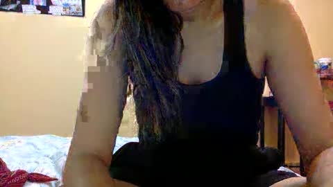 Snapshot of bermudatriangle12 chatting on September 11, 12:49 pm tixxie online show from September 11, 12:49 pm