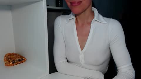 berry2024 online show from April 28, 6:17 am