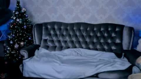 betttydark online show from January 12, 1:33 am