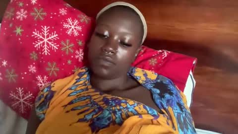Snapshot of betty_fire_ chatting on December 26, 4:32 am Adah online show from December 26, 4:32 am