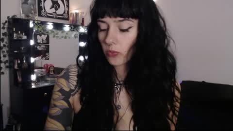 bexbex945874 online show from May 14, 1:44 am