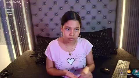 Lala online show from December 3, 11:57 pm