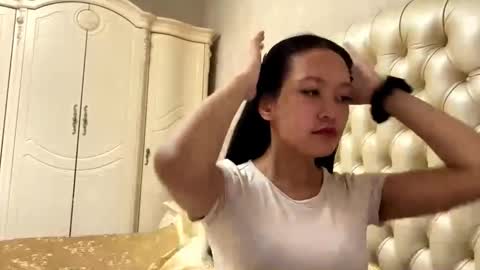 Aya online show from March 25, 8:17 am