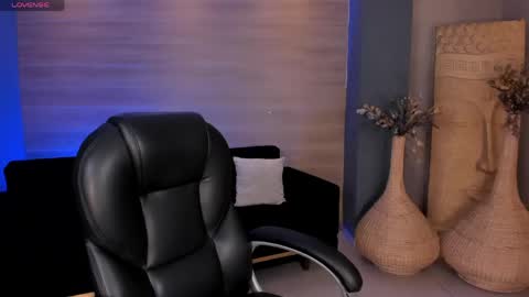 Bianca Pierce online show from May 7, 11:58 am