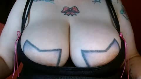 Snapshot of bianka_star_ chatting on February 22, 2:27 pm bianca online show from February 22, 2:27 pm