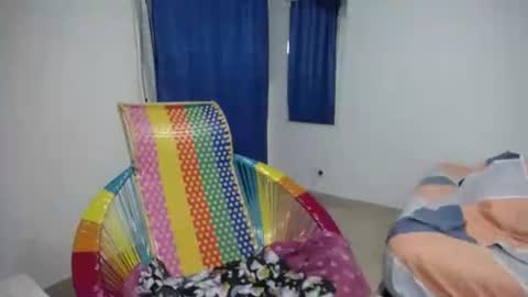 Snapshot of big_small_horny chatting on September 28, 4:19 am Milena And Luz online show from September 28, 4:19 am