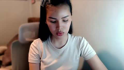 Mia online show from June 13, 3:53 pm